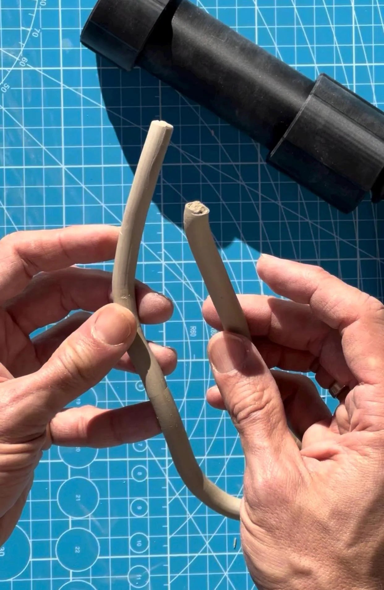 Handheld Screw Extruder for Clay with Interchangeable Dies